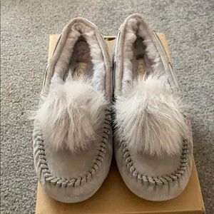 Ugg Dakota Pom Pom